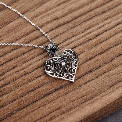 Halloween Heart Shape 925 Sterling Silver Spider Necklace