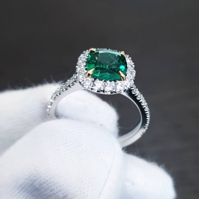 Cushion Cut Emerald 925 Sterling Silver Halo Engagement Ring